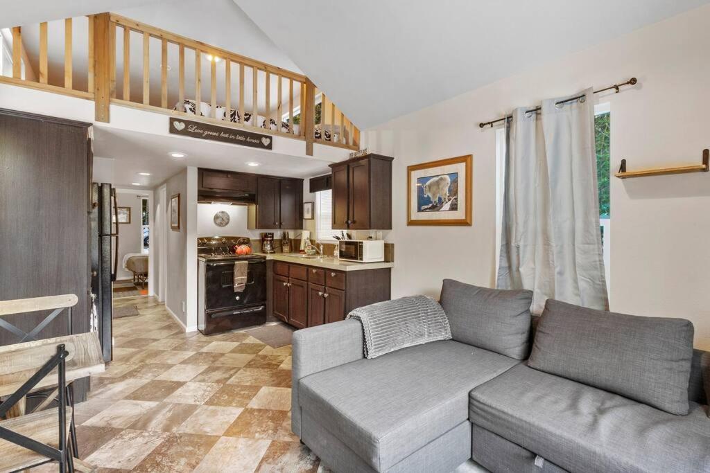 Cozy Tiny Home Steps Away From Mt. Rainier Ashford Buitenkant foto