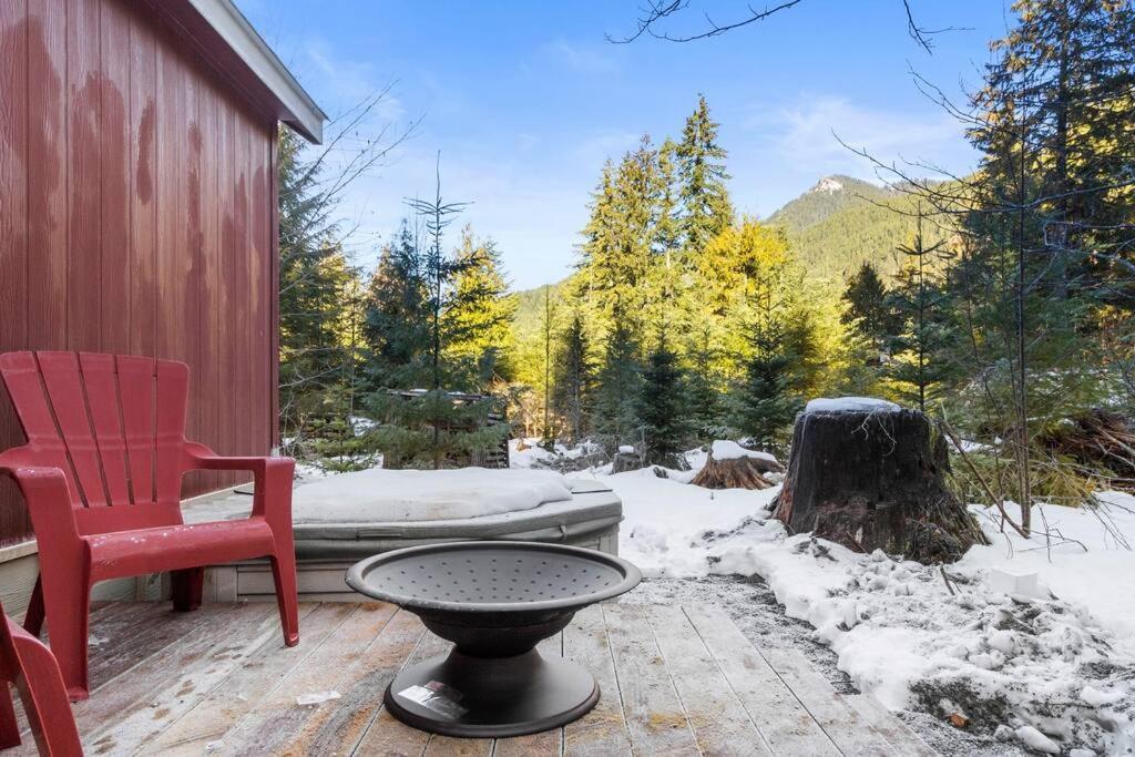 Cozy Tiny Home Steps Away From Mt. Rainier Ashford Buitenkant foto