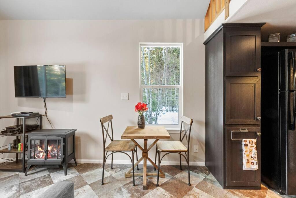Cozy Tiny Home Steps Away From Mt. Rainier Ashford Buitenkant foto